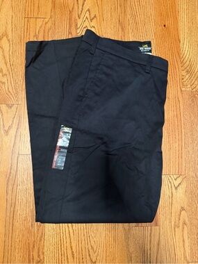Lee Black Men's Relaxed Fit Chinos total freedom